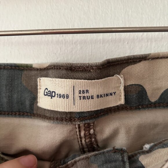 GAP Camo Skinny Jeans Womens 28R Mid Rise Ankle Zippers - Picture 4 of 7